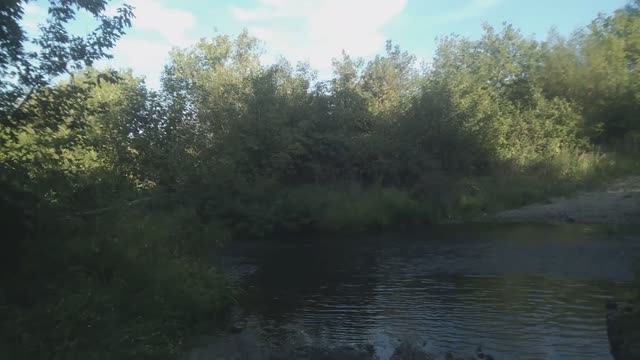 Переезжаем вброд реку Бакурка!