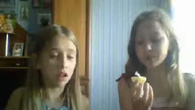 CHALLENGE обжор едим лимон и бананы без рук♥☺ смотреть онлайн