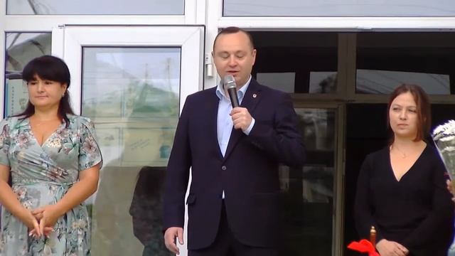 Vlad Batrîncea la Liceul Teoretic "George Călinescu" - 1 septembrie смотреть онлайн