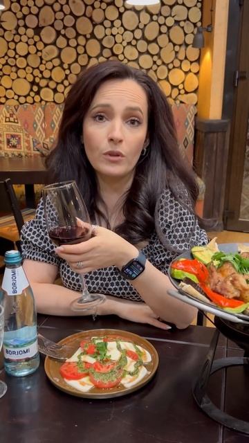 Жесткий Пранк девушки в ПхалиХинкали! 🤣 #юмор #пхалихинкали #пранк смотреть онлайн