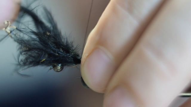 Процесс вязания нахлыстового стримера. Вулибаггер (Woolly Bugger)