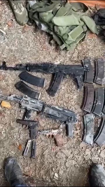 В Ингушетии бойцы спецназа провели задержание имама связанного с террористическим бандподпольем смотреть онлайн