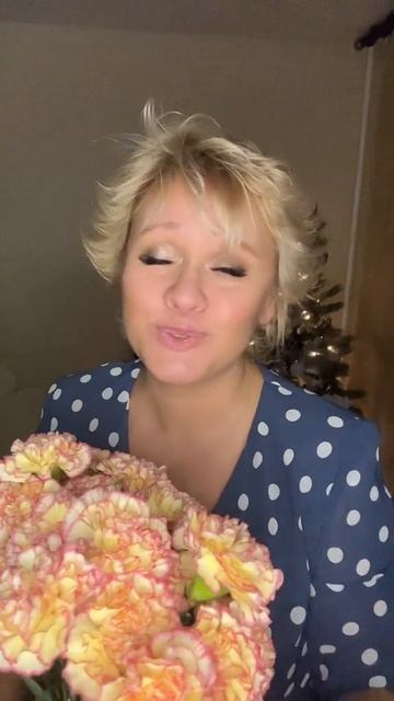 ПУСТЬ ОБО МНЕ СУДАЧАТ смотреть онлайн