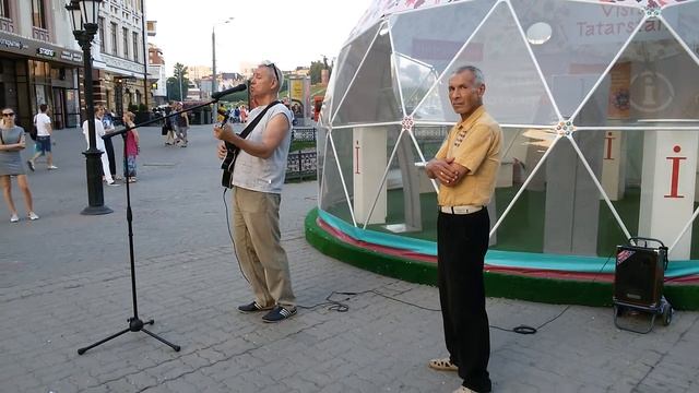 Уличные музыканты в Казани смотреть онлайн