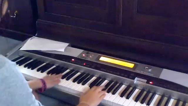 Grizzly Bear Foreground Piano Tutorial смотреть онлайн