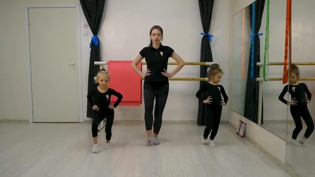 Маленькие приседания для коленей смотреть онлайн