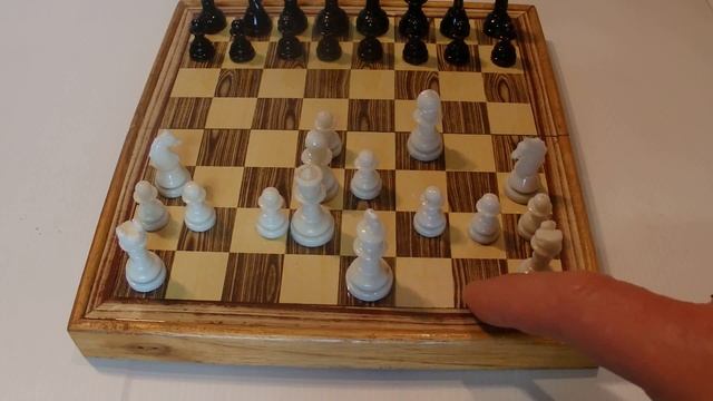 How to Castle in Chess - All the Rules - Step by Step Tutorial смотреть онлайн
