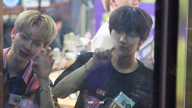 190708 아이돌라디오 온리원오브 밀 엔딩 직캠 (IDOLRADIO OnlyOneOf Mill focus ending edit cam) смотреть онлайн