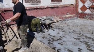 Укладка тротуарной плитки типография