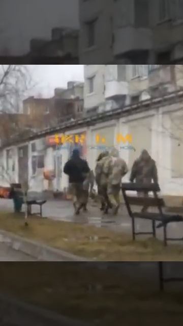 УКРАИНА ОДЕССА 14 Е ФЕВРАЛЯ 2023 Й ГОД ВОЕНКОМАТОВСКИЕ СО СВЕЖИМ "УЛОВОМ". смотреть онлайн