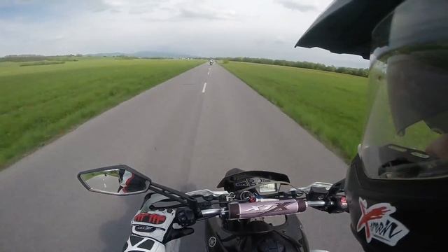 Yamaha XT660X, KTM Duke 390, Honda CBR 954RR, Yamaha FZ 600 Short ride смотреть онлайн