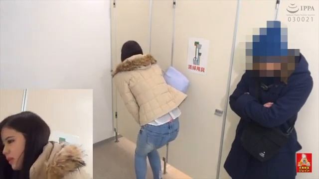 Cewek Cantik Kebelet Pipis Gk Tahan