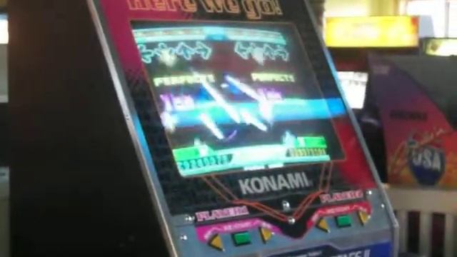 SJES! (exclamation point) vs Richie - Genom Screams смотреть онлайн