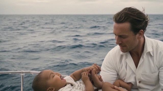 Могут ли мужчины кормить своей грудью