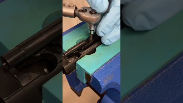Gas Key Screw Reverse Torque Test смотреть онлайн