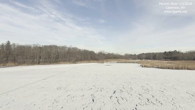 Areal footage of an [almost] frozen Peconic River смотреть онлайн