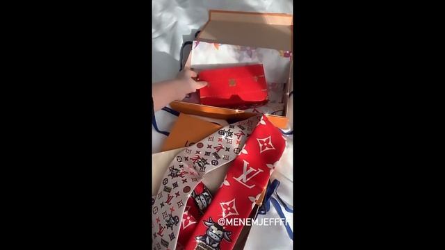 Louis Vuitton Unboxing😍 Unbox with me смотреть онлайн