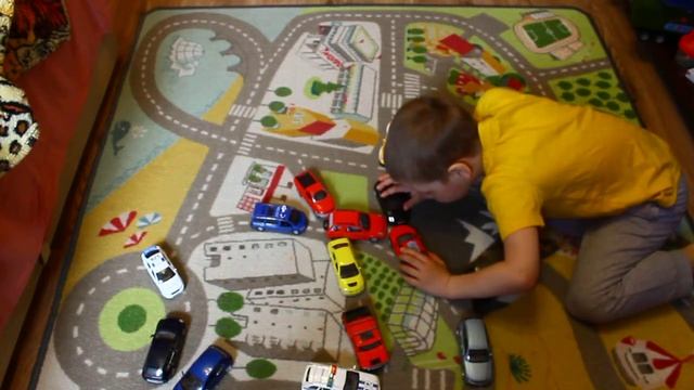 Играю в машинки смотреть онлайн