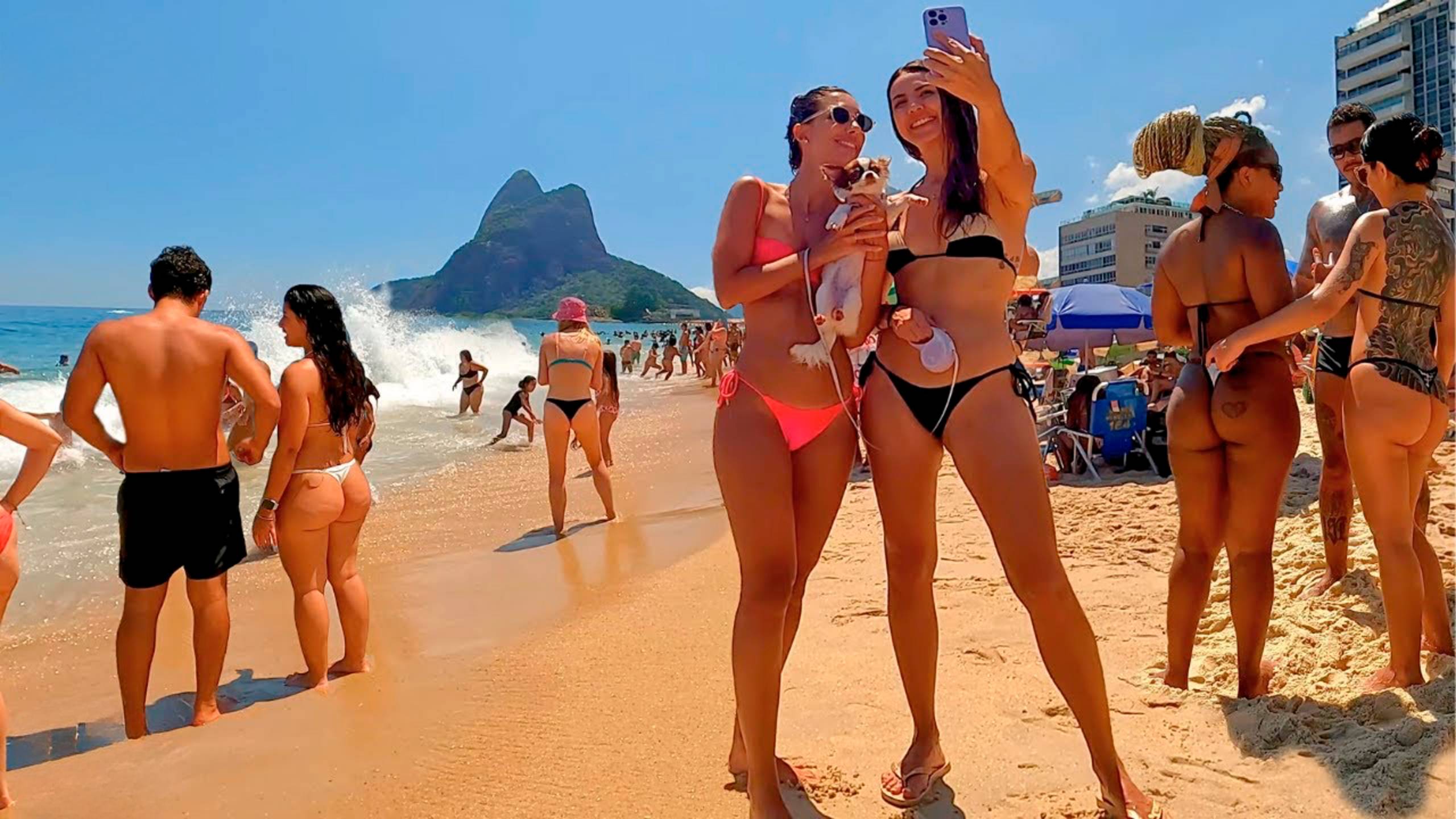 Красивые Девушки Голы На Пляже. Летний ленивый день В Бикини Бразилия Рио