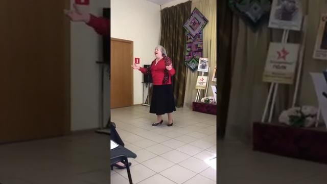 "Майский вальс" (Помнит Вена, Апьпы и Дунай) поет Г.С. Майорчик, Н. Петунин смотреть онлайн
