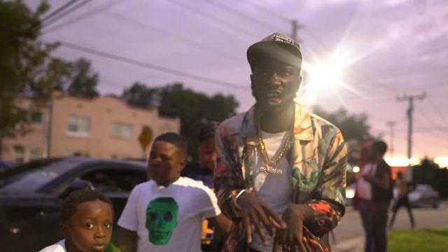 Zouhloo125 Ft Boss Top ( IN A SCAT ) Official Video Mp3 смотреть онлайн