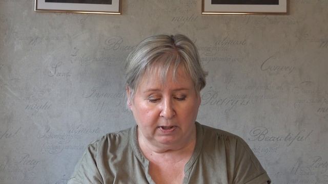 Glossybox Mars смотреть онлайн