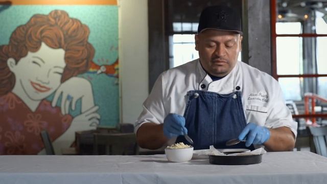 Ninfa's with your Niños // Quesadillas // Houston, Texas смотреть онлайн