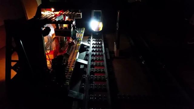 LEGO Ночная железнодорожная станция для детей смотреть онлайн