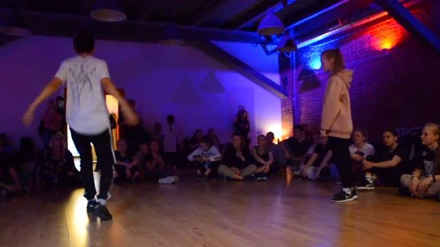 HOME BATTLE VOL 13/HIP HOP 1X1/SEMIFINAL 2 смотреть онлайн