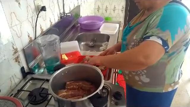 Receitas da Dô - Carne de Panela - Coração de Paleta смотреть онлайн