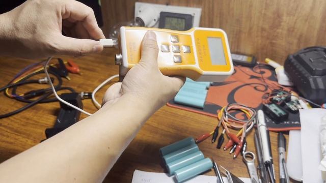 Máy đo nội trở pin và acquy RC3563/ Battery Tester RC3563 смотреть онлайн