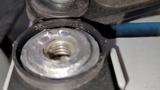 No throttle response? Loose battery terminal causes Driveability issue? 4.8 5.3 6.0 смотреть онлайн