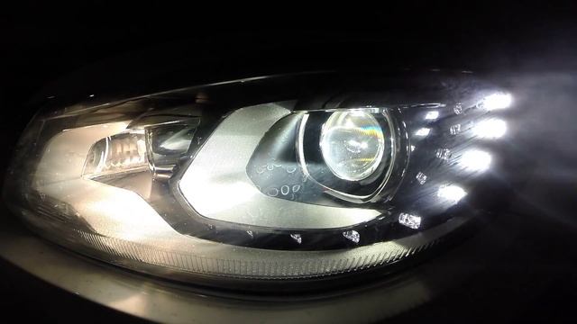 VW Tiguan Bi-Xenon Headlights смотреть онлайн
