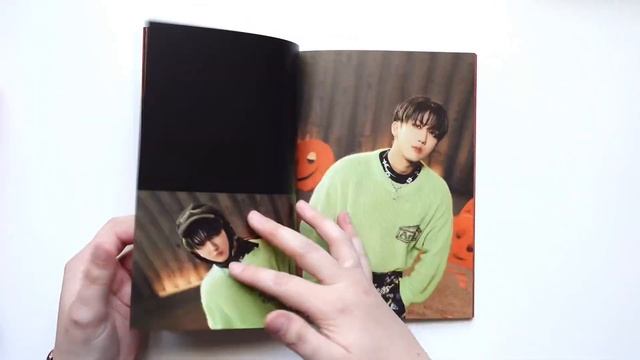 magjkshop | stray kids oddinary US ver unboxing with member signed postcards !! ⚡️🔩 смотреть онлайн