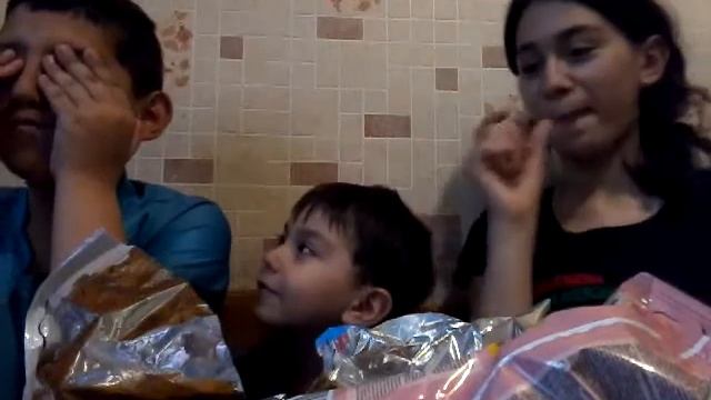 Отравились чипсами смотреть онлайн