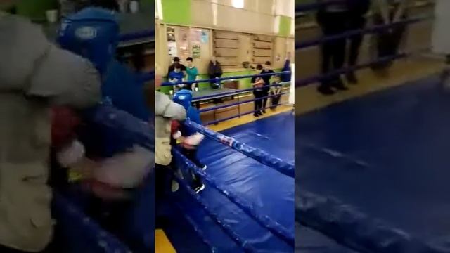 3 бой моего младшего брата( он 22 номер) смотреть онлайн