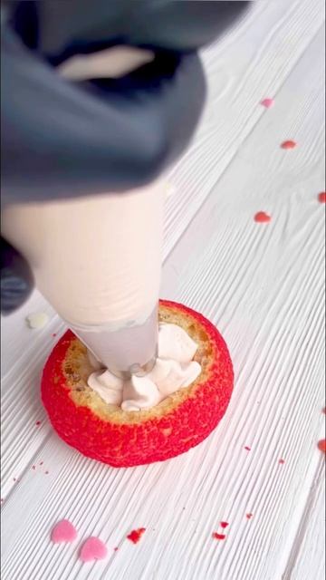 Пирожные Шу | Клубничная намелака | Что подарить на 14 февраля #14февраляподарок #тортсердце