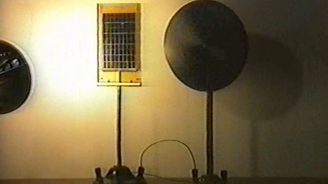 Физика. Опыты. Электричество и магнетизм. Основные механизмы создания ЭДС. ФотоЭДС смотреть онлайн