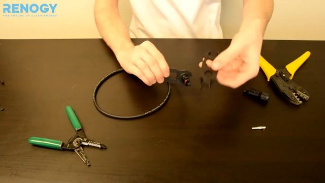 Чем обжать коннекторы MC4 для солнечных батарей?