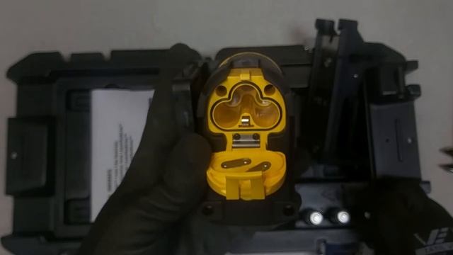 NÍVEL LASER DEWALT DW088K смотреть онлайн