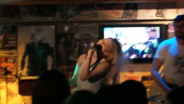 GORCHITZA - We Found Love (cover) / One New Message @ Varenik's Pub (23.02.2012) смотреть онлайн