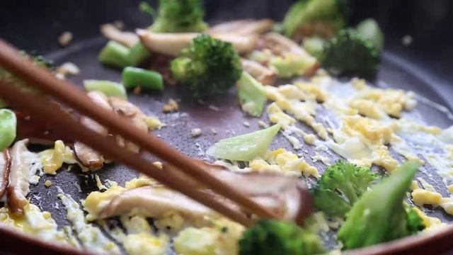 Pad See Ew смотреть онлайн