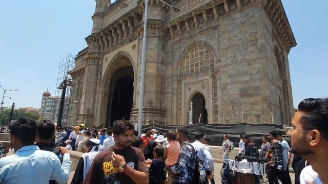 Exploring Mumbai's Iconic Taj Hotel | Gateway of India Tour смотреть онлайн