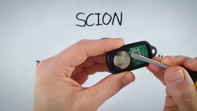 Scion xB Key Fob Battery Replacement (2004 - 2007) смотреть онлайн