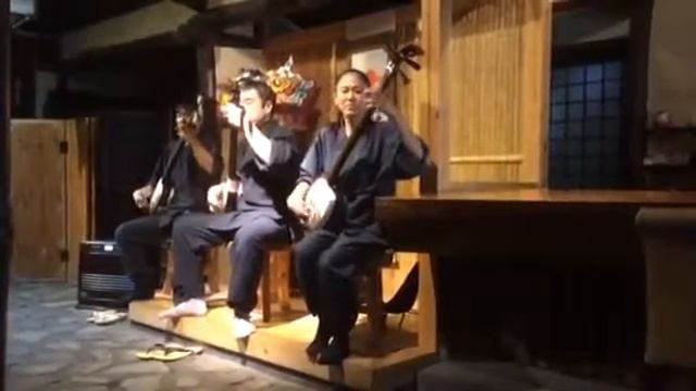 Shiamisen players at Asakusa restaurant смотреть онлайн