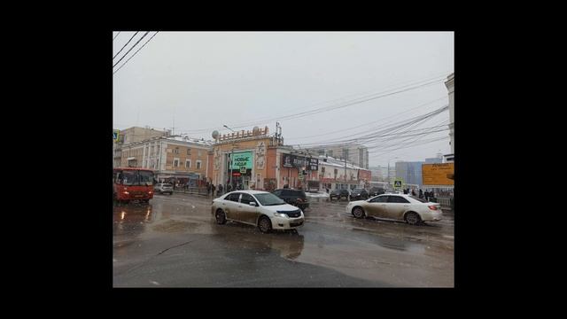 "Я просто хотел ее покормить", - в Якутске таксист делал девушке непристойные предложения смотреть онлайн