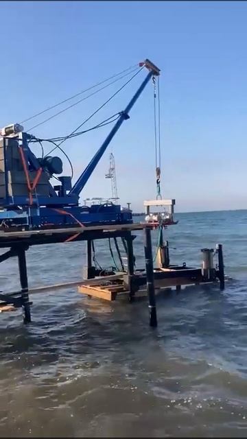 Вибропогружатель ВИ 60 25 , ВИБРОМАШ, в работе, погружение в мергель песчаный, до 9м, 88005004002-48 смотреть онлайн