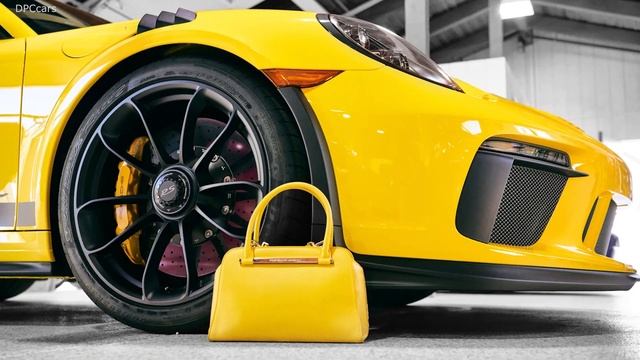 One Woman's Incredible Colorful Porsche Collection смотреть онлайн