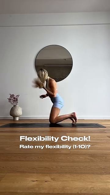 Do the flexibility test with me! How flexible are you_
