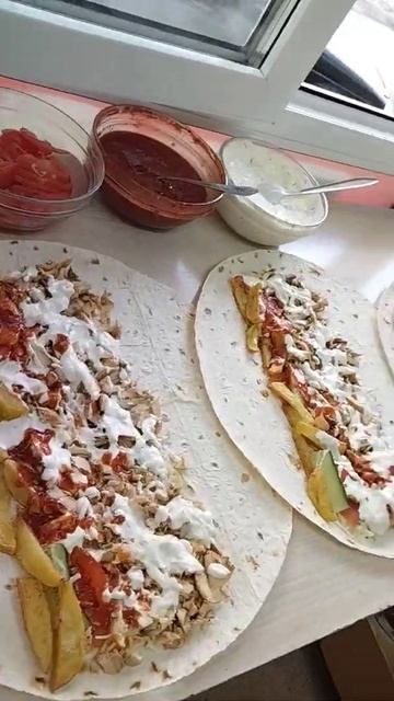 шаурма от души. самая лучшая шаурма в России😱. город Пенза, работаем!😜.оцените по братский смотреть онлайн